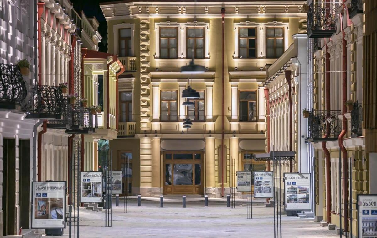 Stylish 2Br Apt In The Heart Of Old Tiflis Dış mekan fotoğraf