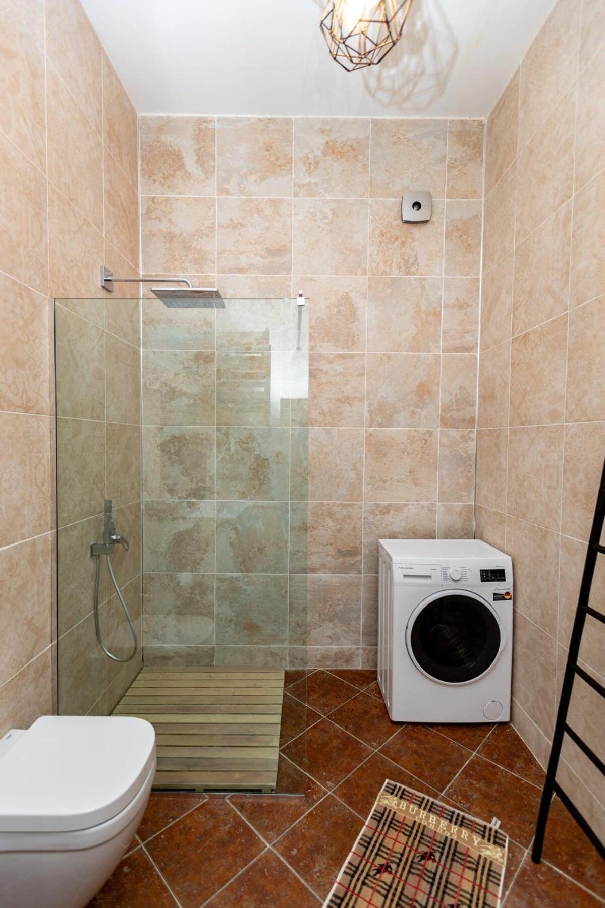 Stylish 2Br Apt In The Heart Of Old Tiflis Dış mekan fotoğraf
